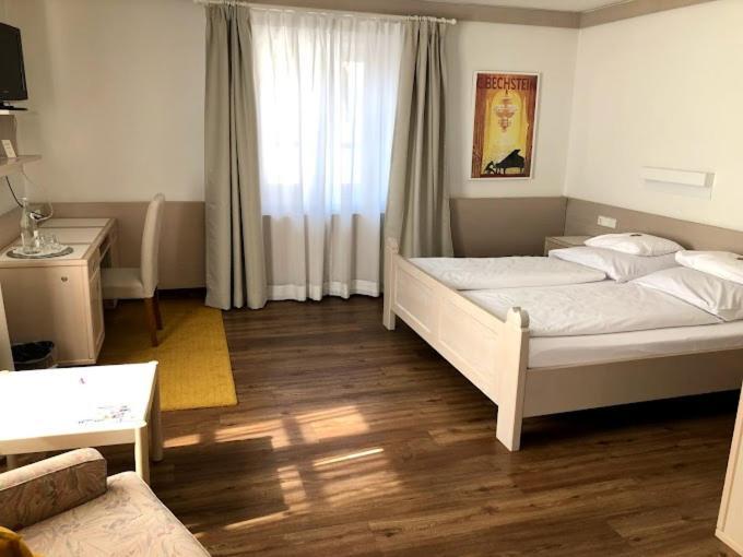 Hotel Und Gasthof Zur Laute Mindelheim Esterno foto