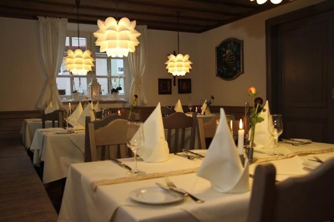 Hotel Und Gasthof Zur Laute Mindelheim Esterno foto